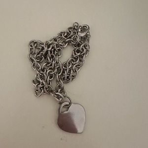 Urban Outfitter’s chain necklace with heart pendant